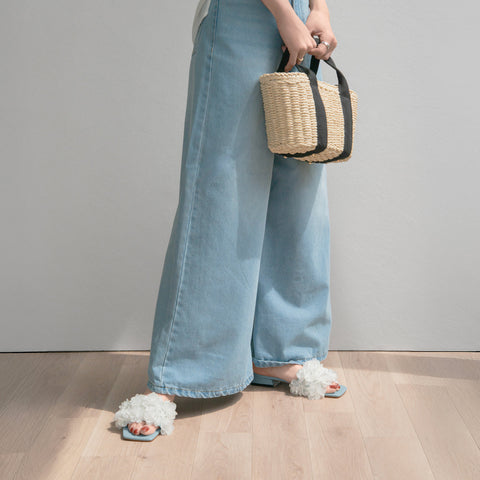 40%OFF：2025SS：ボリュームフリル フラットサンダル（m10bn14）ブルー/ホワイト/mamian（マミアン）