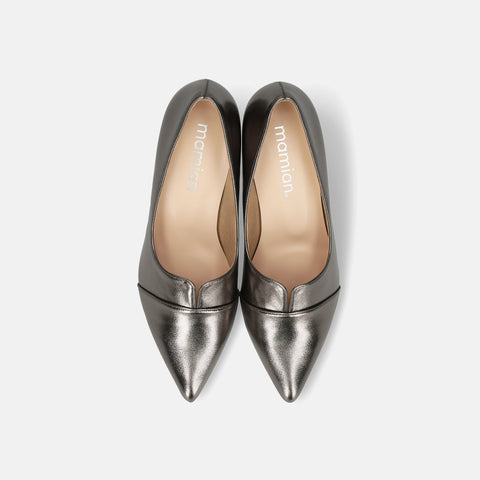 2026AWBI：ポインテッドトゥ 切替 パンプス（5154）スチール